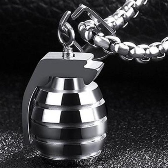 ❤️Custom Unique Hand Grenades Necklace , N90201P115 - Picture 1 of 6